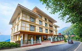 Yashshree Sikkim Blossom 600 Meters From Mg Marg
